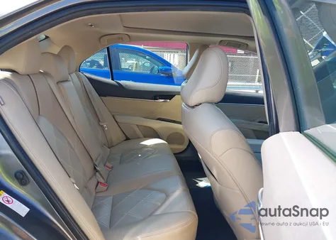 2018 Toyota Camry Xle z USA, uszkodzony, nr VIN 4T1B11HK0JU091648